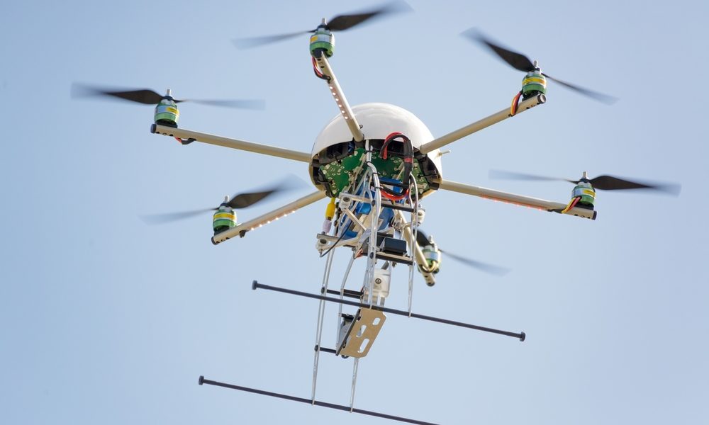 Immer wieder ist es in den vergangenen Monaten zu Beinahezusammenstößen von Drohnen mit Verkehrsflugzeugen gekommen. Bild: shutterstock