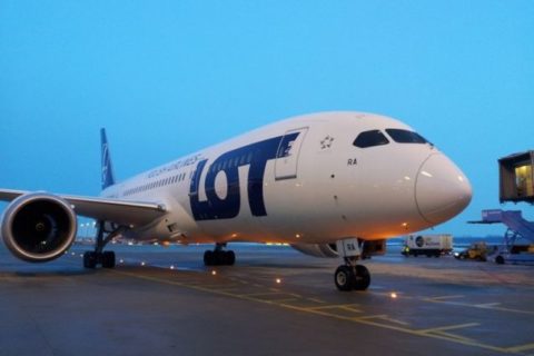 LOT erwägt Entschädigung von Boeing wegen des Flugverbots ihrer 787-Maschinen. Foto: LOT