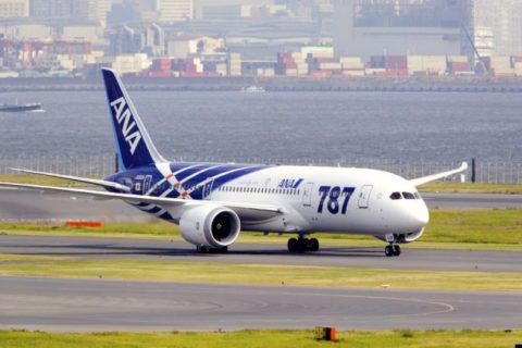 Im September hatte Erstkunde ANA die erste 787 erhalten, jetzt gibt es bereits Schäden im Triebwerk. Foto: Boeing