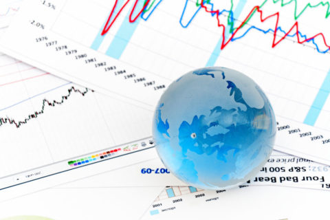 Roland Berger Studie: Die globale Luft- und Raumfahrtbranche sowie die Verteidigungsindustrie befinden sich an einem Wendepunkt. Bild: Shutterstock