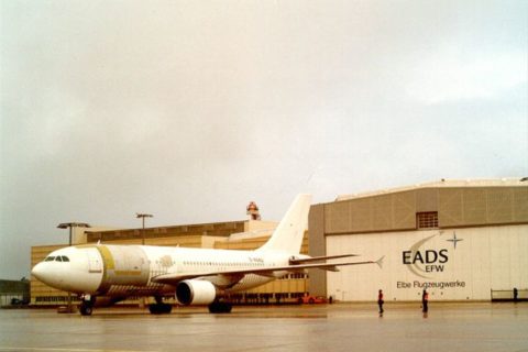 Die Bundesregierung will möglichst rasch bei EADS einsteigen. Foto: BDLI