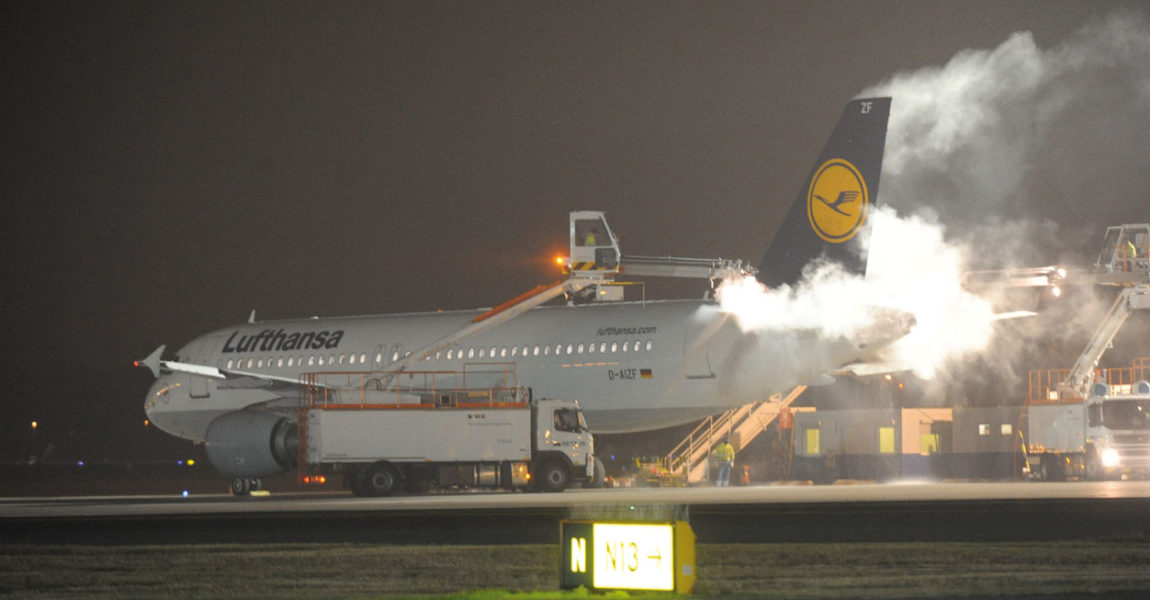 Enteisung vor dem Flug ist enorm wichtig. Bild: Deutsche Lufthansa