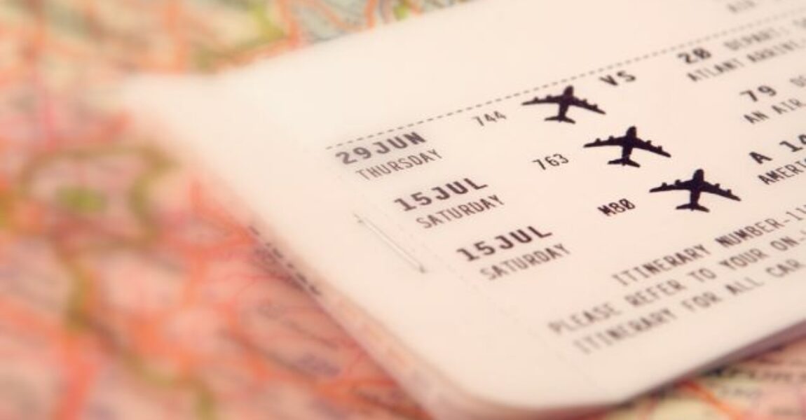 Die dänische Regierung führt ab 2025 eine Passagierabgabe auf Flügen ein.