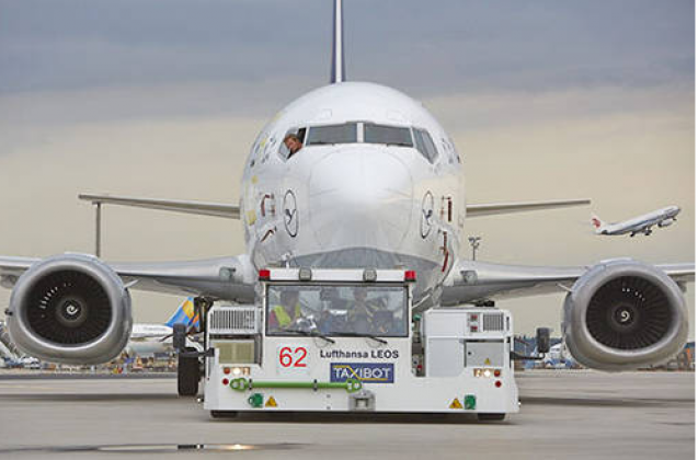 Am Fraport kommen ab September testweise neuartige Flugzeugschlepper zum Einsatz. Foto: Lufthansa