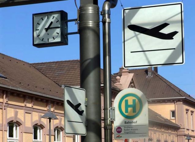 Der Baden-Airpark-Express bringt Fluggäste diesen Sommer öfter an den Flughafen. Foto: FKB