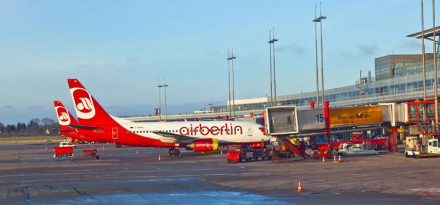 Der Flughafen Hamburg spielt die Hauptrolle im Streichkonzert Air Berlins für den Winter. Foto: Shutterstock