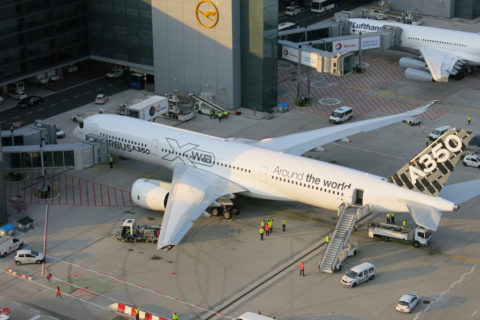A350-Testflugzeug am Flughafen Frankfurt. (Foto: LHT)