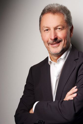 Michael Delion übernimmt das Steuer der Austrian Technik. Foto: Austrian Airlines