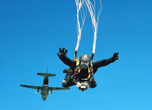 Die geplante Fusion steht auf der Kippe. Foto: BDLI