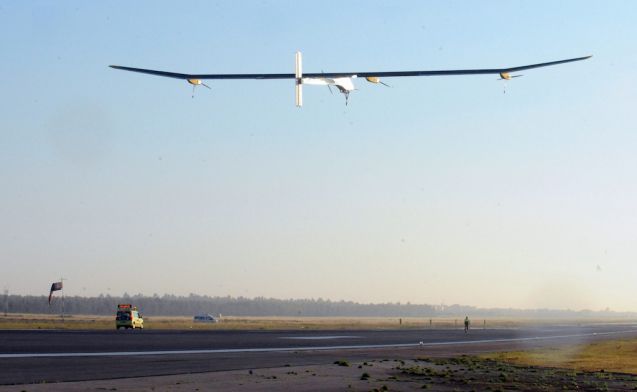In Rabatt startete die «Solar Impulse» ihre Reise über den Atlas. Foto: dpa