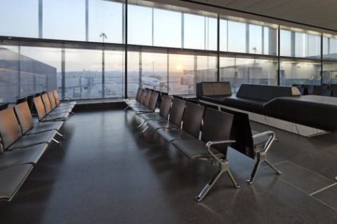 Noch ist die Abflughalle im neuen Skylink leer. Foto: Roman Bönsch/ Flughafen Wien AG