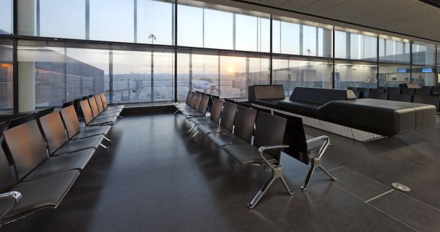 Noch ist die Abflughalle im neuen Skylink leer. Foto: Roman Bönsch/ Flughafen Wien AG