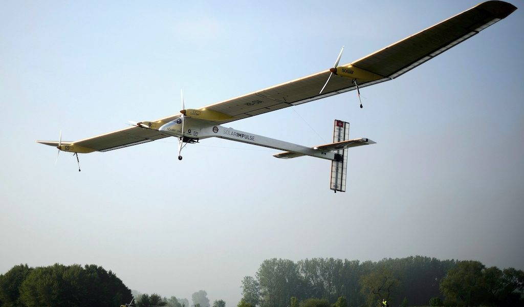 In China musste Borschberg fast sechs Wochen auf gutes Wetter für den Flug nach Hawaii warten. Die Strecke über den Pazifik gilt wegen der Länge und den Wetterbedingungen als besonders schwierig. Bild: dpa / picture alliance