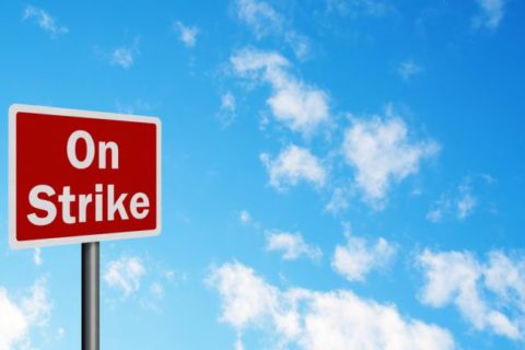 Beim Streik am Flughafen brauchen Passagiere viel Geduld und starke Nerven. Foto: Shutterstock