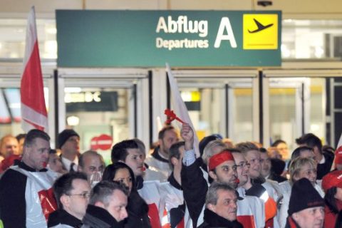 Das Sicherheitspersonal am Flughafen Düsseldorf tritt erneut in den Ausstand. Foto: dpa