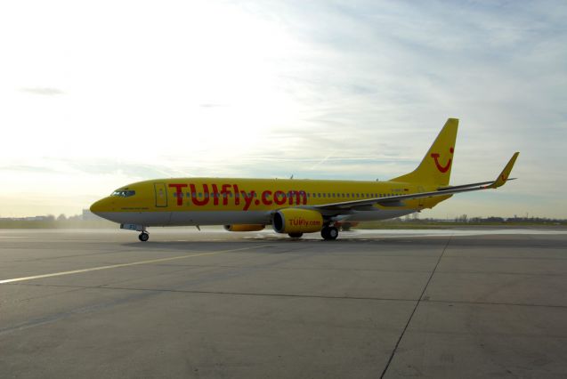 Flugzeuge mit EGT-System, wie diese Boeing 737, sollen in Zukunft zur Start- und Landeposition rollen können. Foto: TUI
