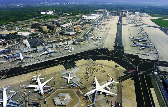 Während des Urlaubs das Auto am Flughafen parken kann unter Umständen sehr teuer werden. Foto: Fraport