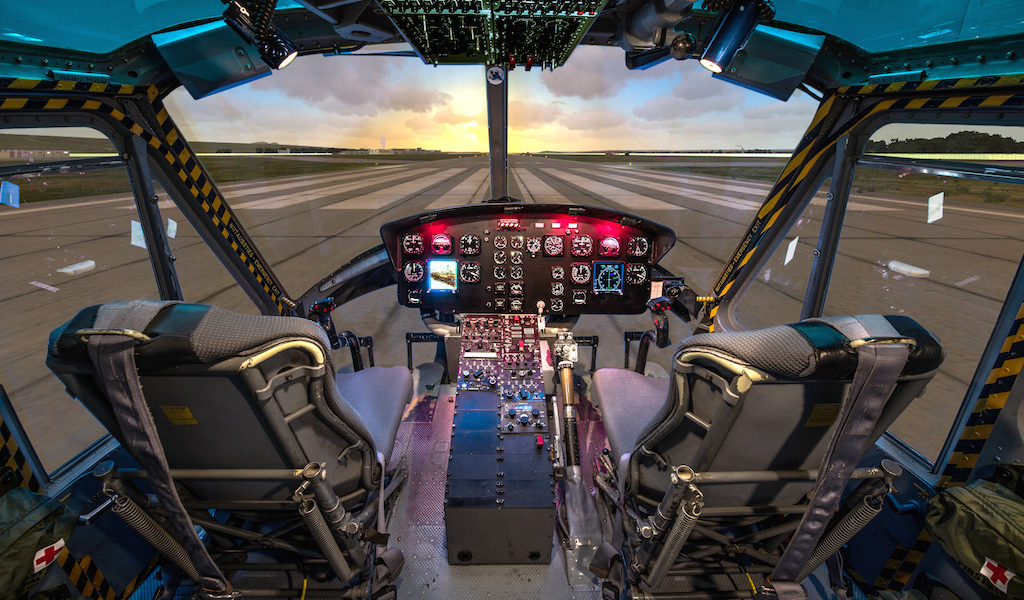 Nach über 3 1/2-jährigem Bestehen kommt nun eine neue, in Europa einzigartige Attraktion hinzu: Der Bell UH-1 Heli-Simulator. Bild: Happy Landings