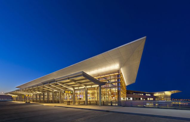 Umweltfreundlich - das neue Flughafenterminal am Flughafen von Winnipeg. Foto: ots