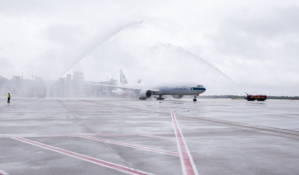 Cathay Pacific fliegt ab jetzt viermal wöchentlich mit einer Boeing 777 von Düsseldorf nach Hong Kong. Bild: Düsseldorf Airport