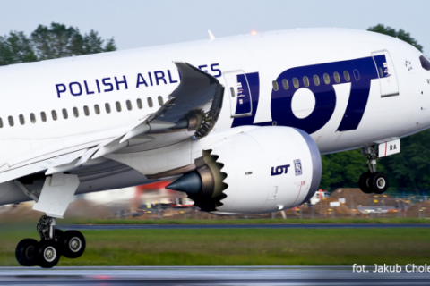 Foto: LOT Jakub Cholewinski