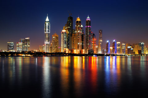 Dubai mit traumhafter Skyline. Bild: Sophie James / Shutterstock.com
