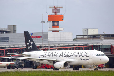 Seit heute fliegt Aegean Airlines an drei Tagen in der Woche von Hamburg nach Athen. Bild: Aegean / Hamburg Airport