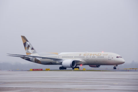 Der Dreamliner fliegt zunächst vom 1. Februar bis zum 1. März auf der Strecke Abu Dhabi-Düsseldorf. Bild: Flughafen Düsseldorf