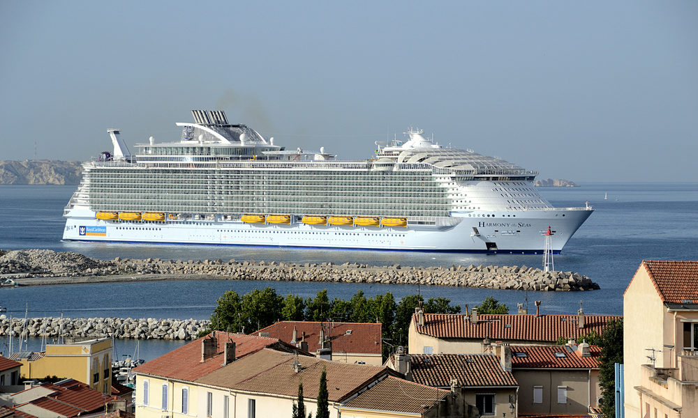 Die «Harmony of the Seas» hat 2747 Kabinen. Bid: shutterstock / GERARD BOTTINO