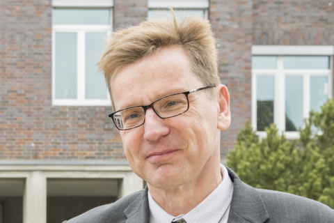 Karsten Mühlenfeld weiß mit Schwierigkeiten bei Bauabläufen umzugehen. Bild: Günter Wicker / Flughafen Berlin Brandenburg GmbH