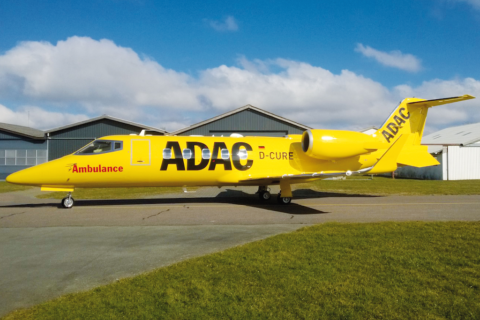 Learjet 60XR: Der neue Ambulanzjet in ADAC-Gelb. Bild: ADAC / Aero-Dienst