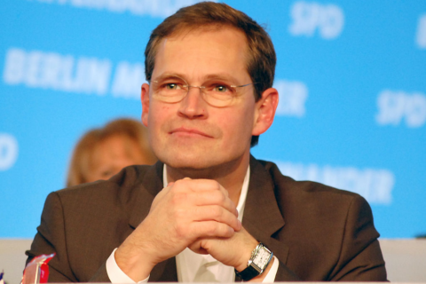 Michael Müller will BER so schnell wie möglich ans Netz bringen. Bild: Ulrich Horb / Wikimedia Commons