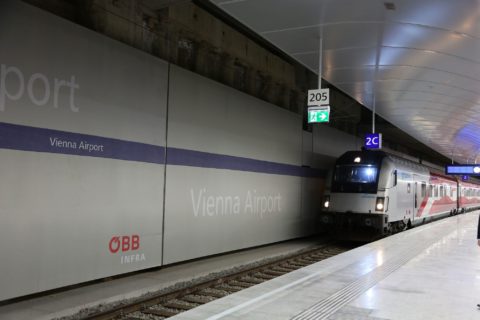 Ab 14. Dezember 2014 werden im 2-Stunden-Takt bis zu 15 Fernzüge täglich den Flughafen Wien anfahren. Bild: Flughafen Wien
