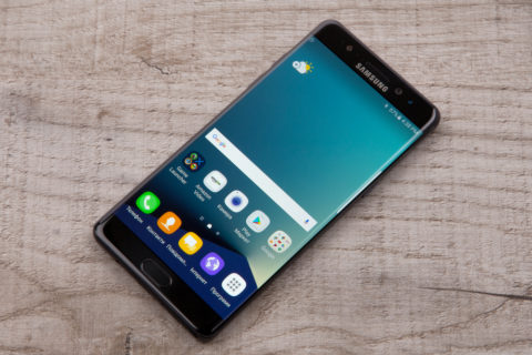 Auf allen Flügen der Lufthansa verboten: das Samsung Galaxy Note 7. Bild: Photomans / Shutterstock