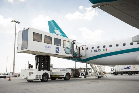 Die Hublifter werden künftig auf beiden Vorfeldern eingesetzt und sind für alle Flugzeugtypen. geeignet. Bild: Flughafen München GmbH