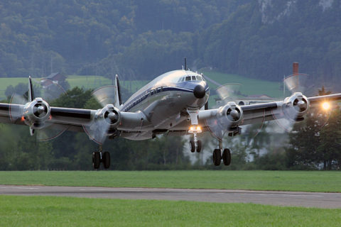 Ein echtes Highlight dürfte die Landung der viermotorigen Breitling Super Constellation werden, die die Deutsche Lufthansa in den 50er Jahren für Transatlantikflüge nutzte. Bild: Flughafen München / FMG