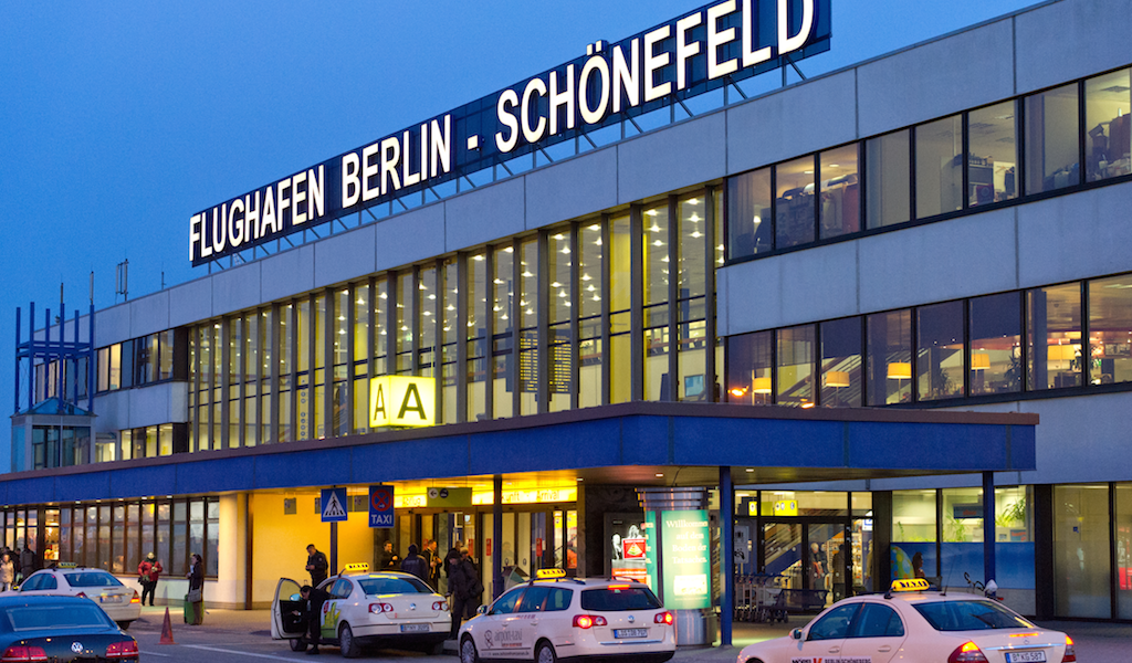 Foto: Günter Wicker, Flughafen 