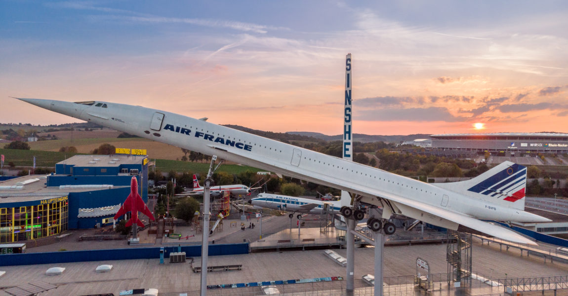 Als einzige kulturelle Einrichtung weltweit präsentiert das Technik Museum Sinsheim gleich zwei Überschallflugzeuge hintereinander: die Tupolev Tu-144 und die Concorde F-BVFB