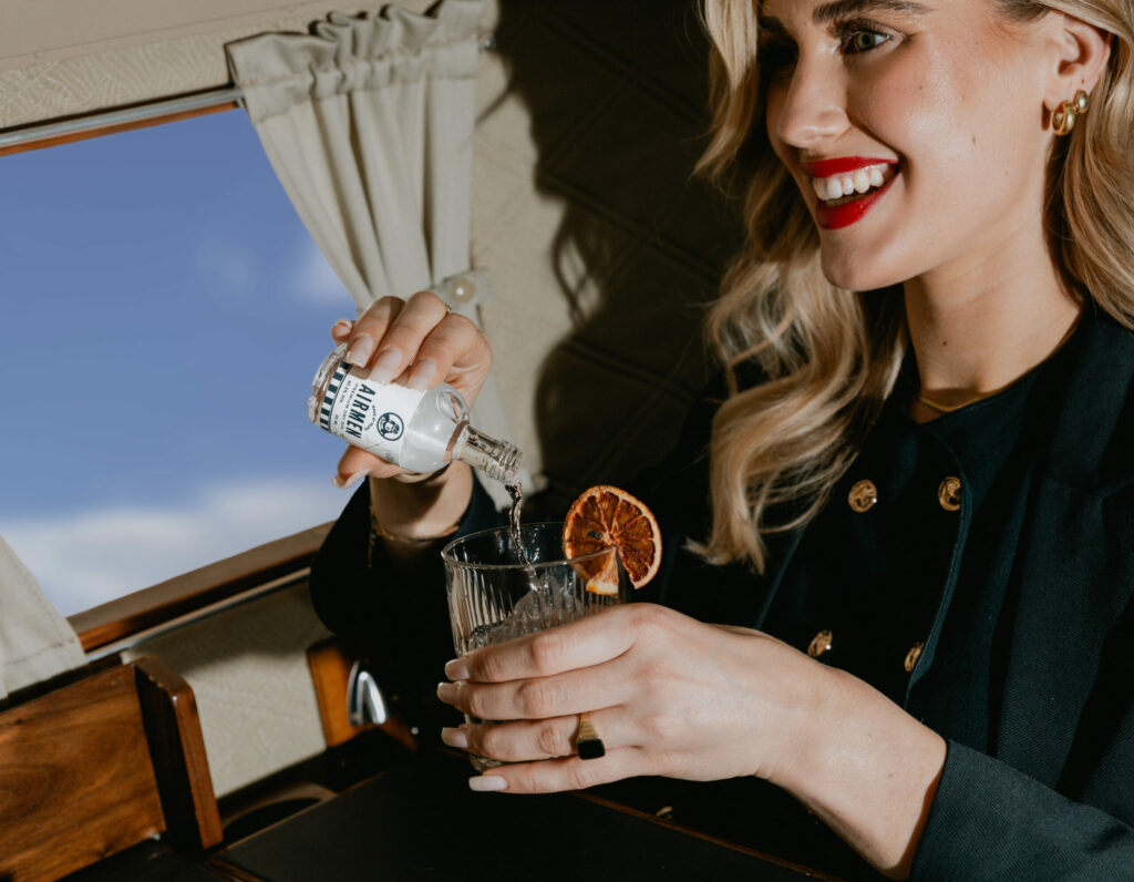 Werbefoto aus dem Condor-Bordshop-Magazin