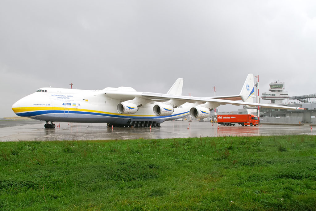 Antonow AN-225