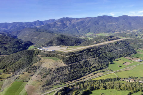Der Flughafen Andorra-
La Seu d‘Urgell befindet 
sich auf einem Plateau auf spanischem Territorium.