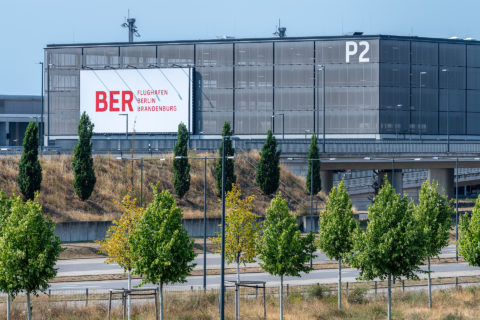 Parken am BER-Flughafen: Mehr als 10.000 Stellplätze erwarten Sie.