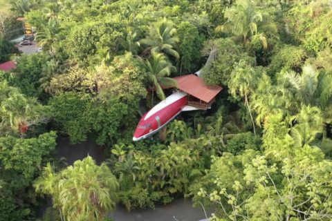 Dieses AirBnB ist wirklich außergewöhnlich: Ein altes Flugzeug in Costa Rica.