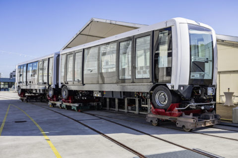 Die erste Sky Line-Bahn wird am Frankfurter Flughafen im kommenden Jahr zu Testfahrten starten.