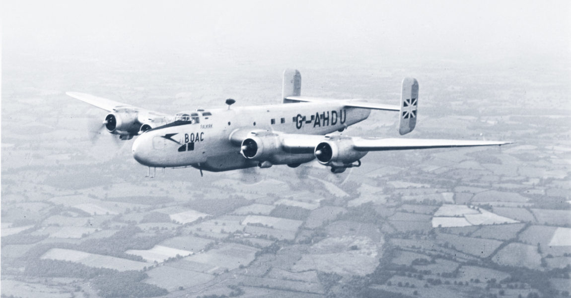 Die verunglückte H.P. 70 Halton mit der Kennung 
G-AHDX war ein Schwesterflugzeug der hier abgebildeten G-AHDU.
