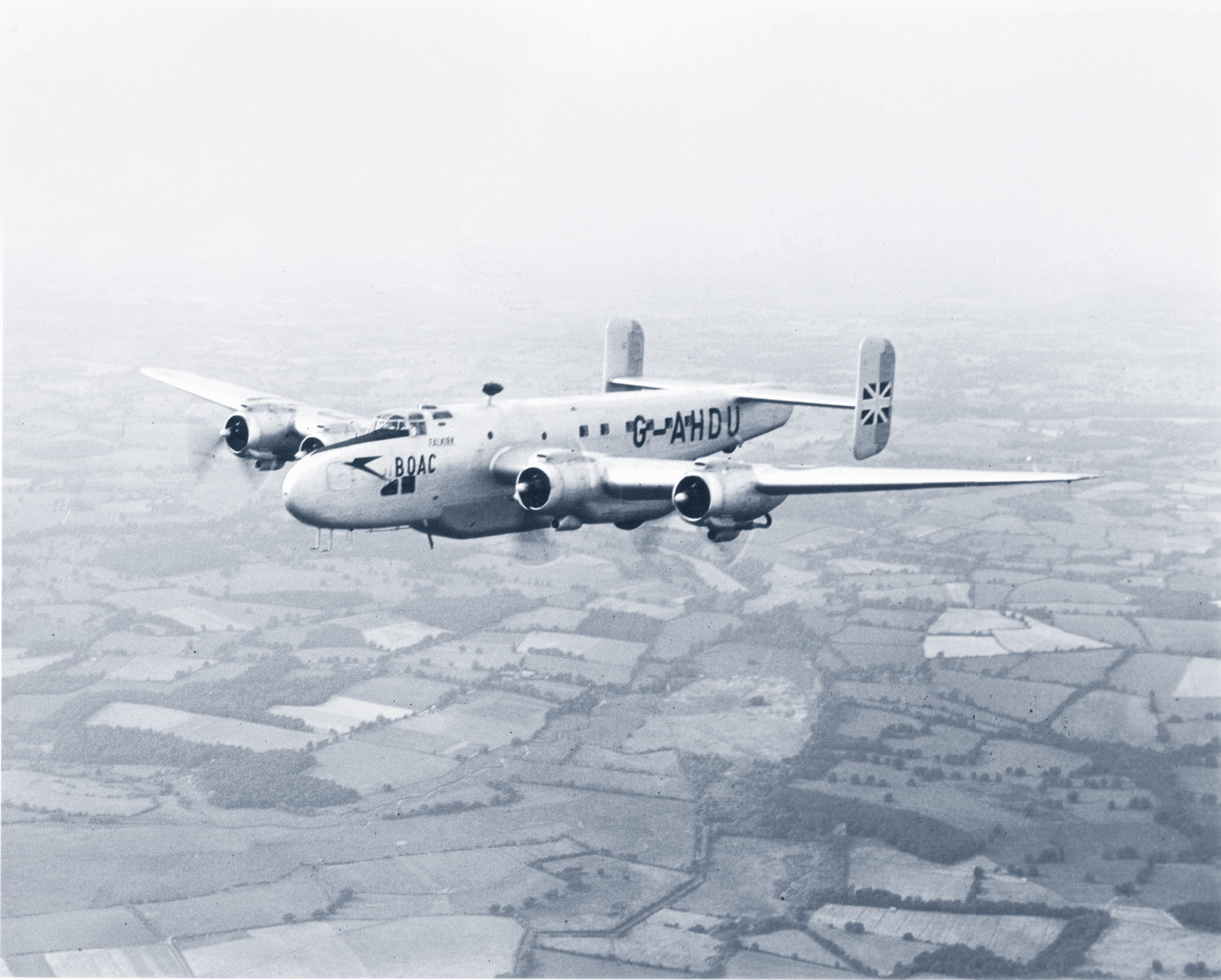 Die verunglückte H.P. 70 Halton mit der Kennung 
G-AHDX war ein Schwesterflugzeug der hier abgebildeten G-AHDU. Bild: Sammlung Wolfgang Borgmann, British Airways Heritage Collection, Eidgenössisches Luftamt Büro für Unfalluntersuchungen 