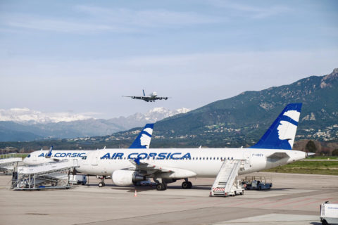 Besonderer Gast: Eine A380 beim Landeanflug auf den Flughafen Ajaccio im Süden Korsikas