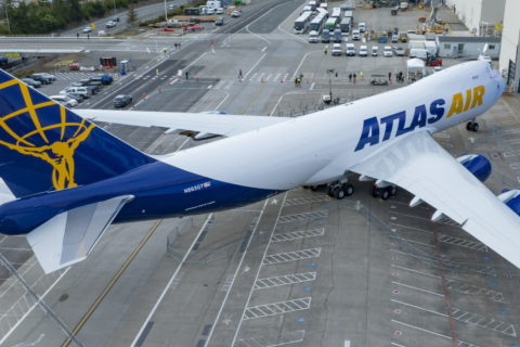 Am 31. Januar wurde die letzte von 1574 gebauten Boeing 747 an Atlas Air als finalem Kunden ausgeliefert. Bei dieser Maschine handelt es sich um einen 747-8F Frachter.