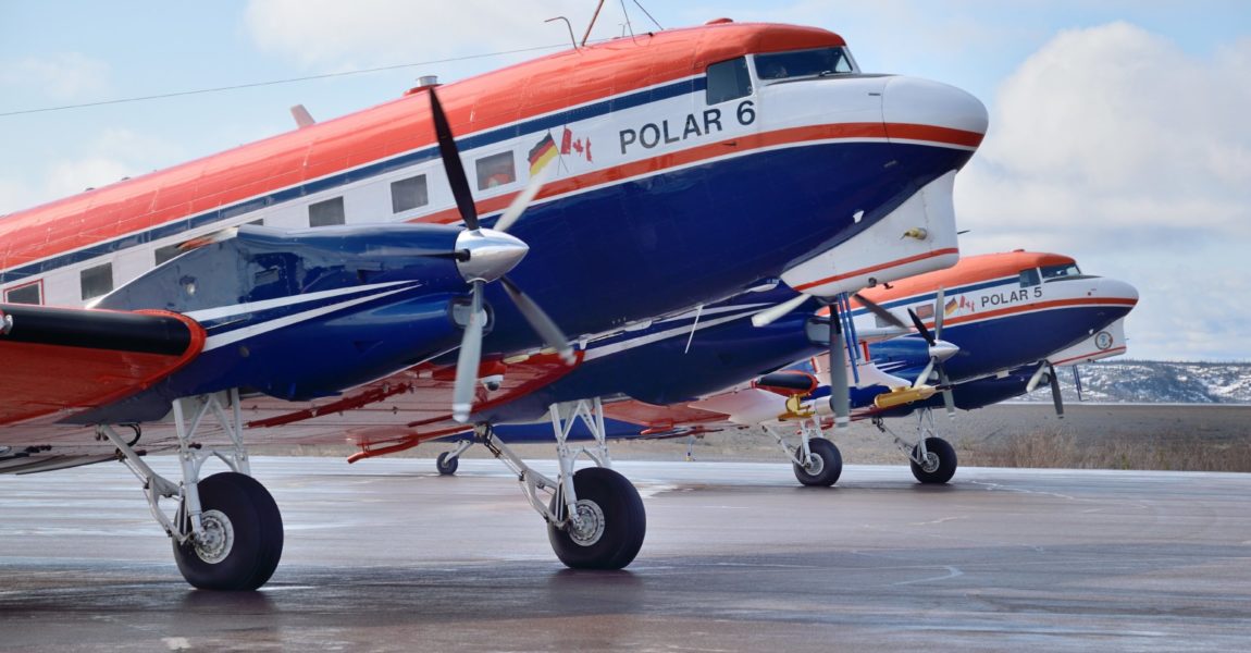 Polarflugzeuge Basler BT-67 „Polar 5“ und „Polar 6“ auf Expedition im kanadischen Inuvik.