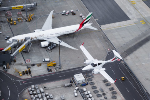 Emirates-Piloten werden künftig auch auf einer DA42-VI von Diamond Aircraft ausgebildet. 